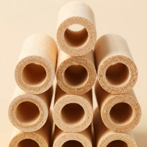 Zylindrische verdichtete Holzscheite mit Mitteloch – Palette 960 kg